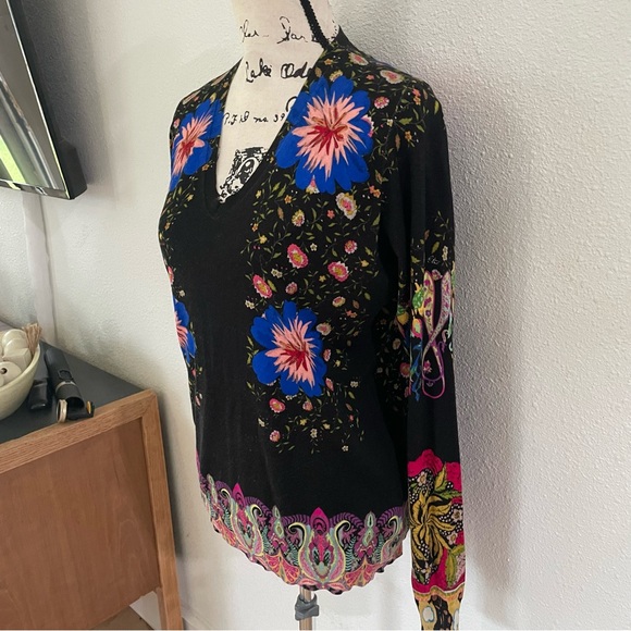 Etro Black top with Blue and Pink Floral Design - Picture 9 of 15